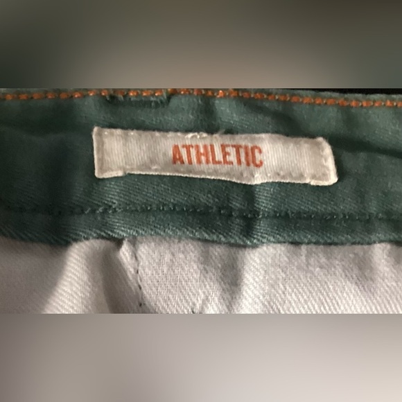 Dockers Alpha Khakis athletic fit. Green men’s 31/30 - Picture 6 of 10